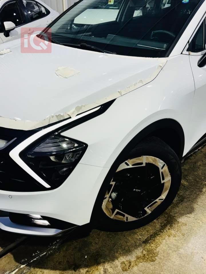https://cdn.iqcars.io3260e154-0138-42ce-9fdb-8e965561d576_1.jpg